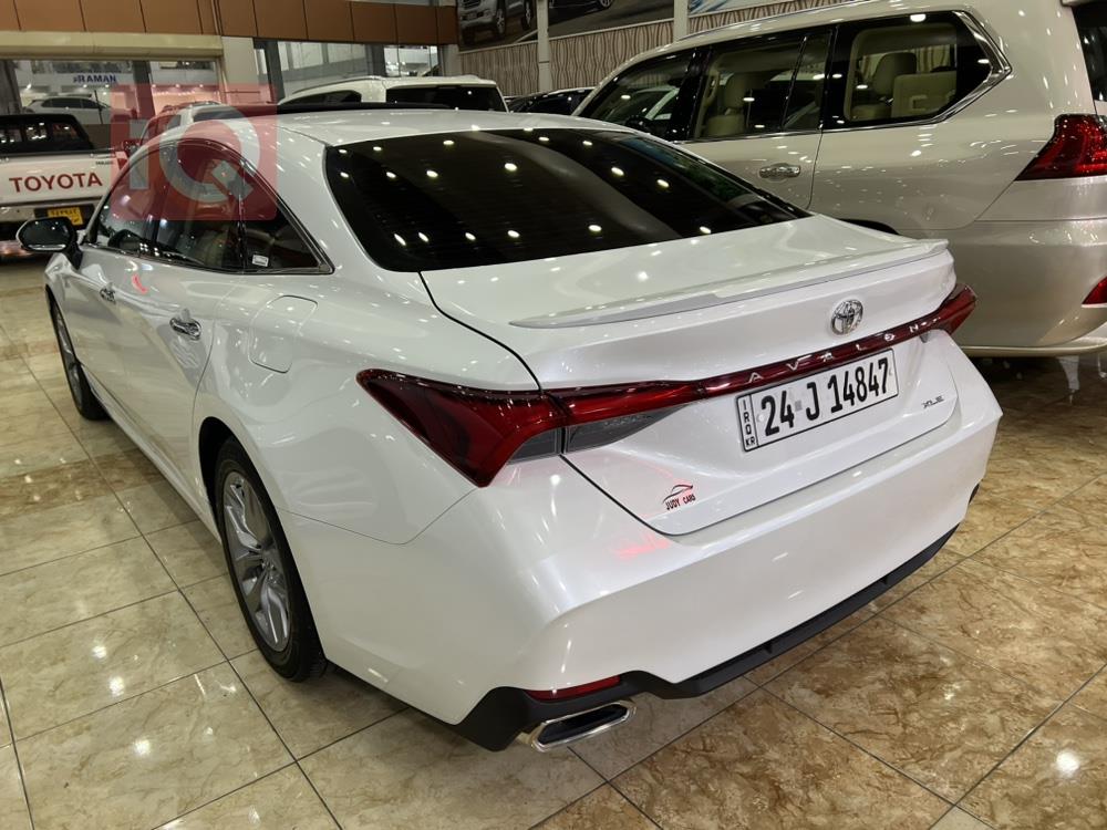 Toyota Avalon